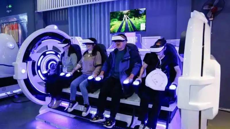 VR大空间体验馆社交玩法成新趋势，多人协作与竞技如何重塑线下娱乐